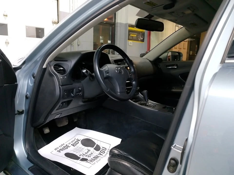 2009 Lexus IS 2nd Gen - Image 12 of 20