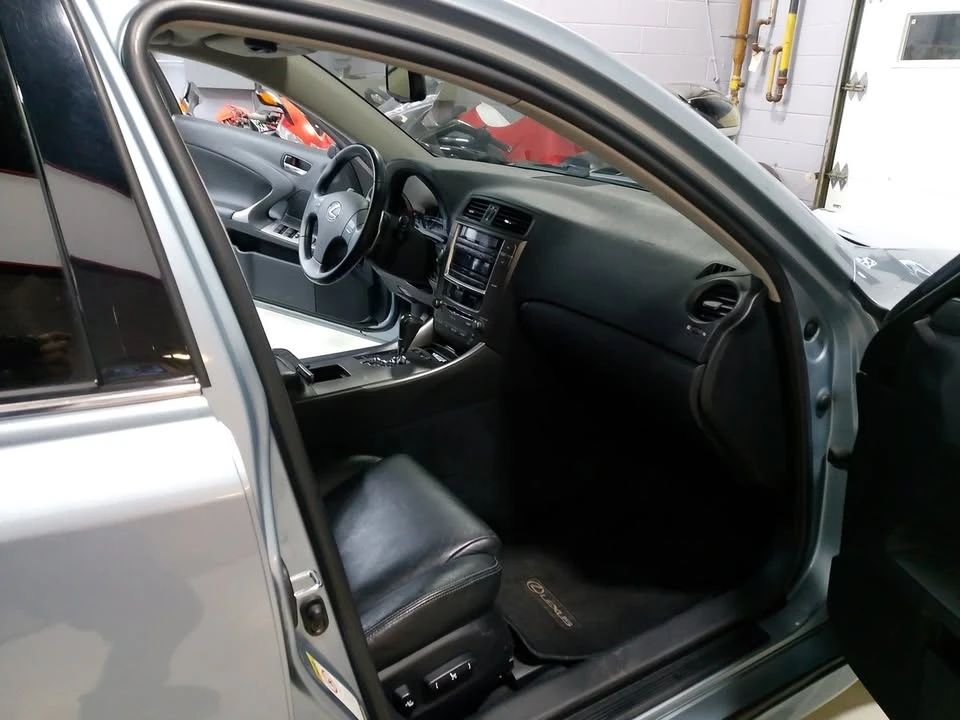 2009 Lexus IS 2nd Gen - Image 14 of 20