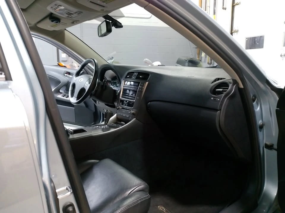 2009 Lexus IS 2nd Gen - Image 13 of 20