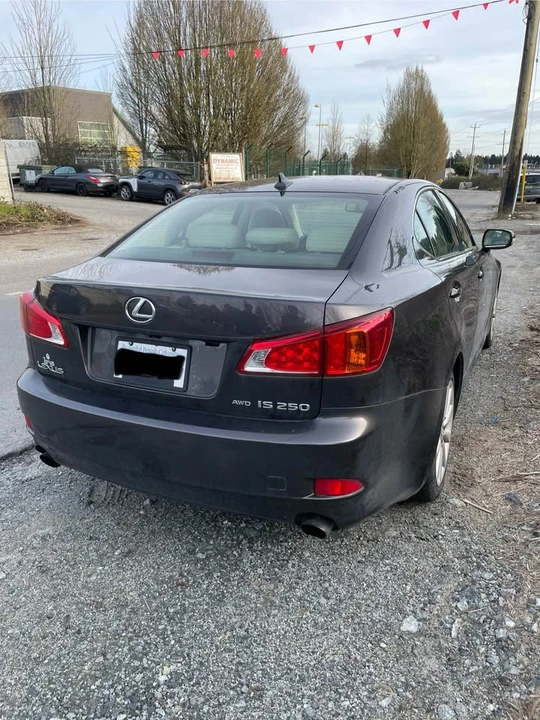 2009 Lexus IS 2nd Gen - Image 5 of 10