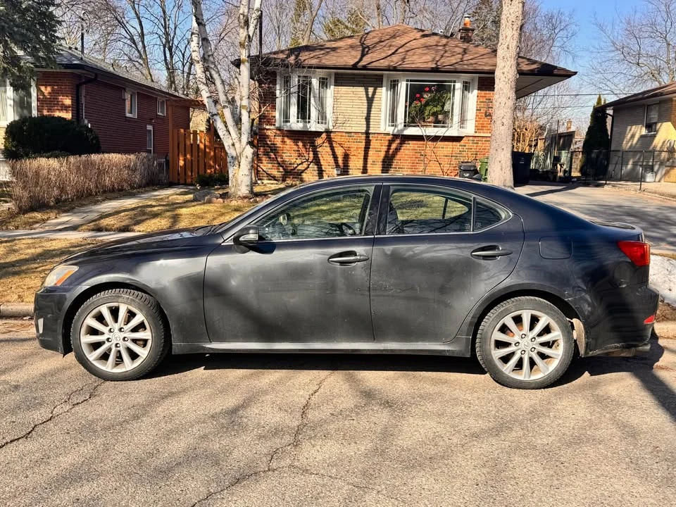 2009 Lexus IS 2nd Gen - Image 6 of 8