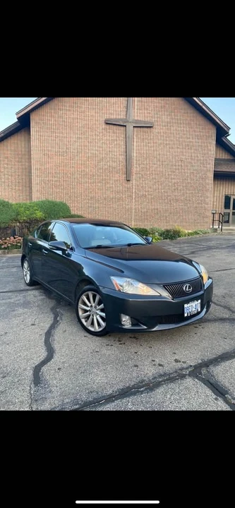 2009 Lexus IS 2nd Gen - Image 2 of 12