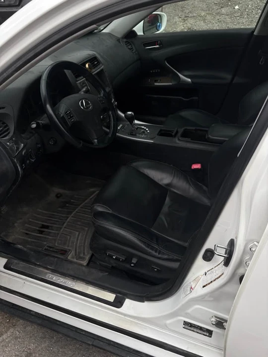 2009 Lexus IS 2nd Gen - Image 9 of 10