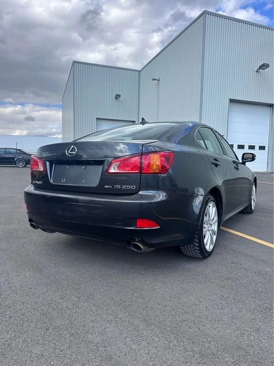 2009 Lexus IS 2nd Gen - Image 4 of 14