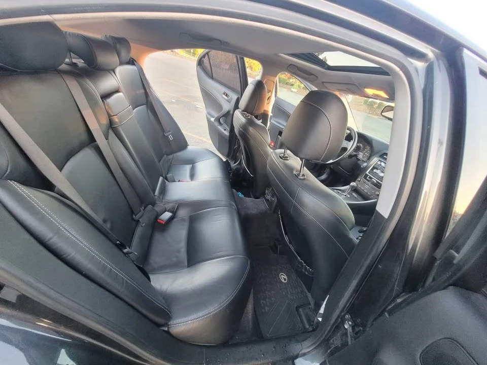 2009 Lexus IS 2nd Gen - Image 8 of 10
