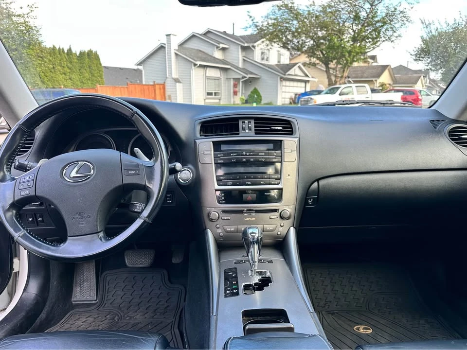 2009 Lexus IS 2nd Gen - Image 13 of 17