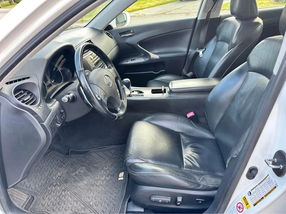 2009 Lexus IS 2nd Gen - Image 11 of 17