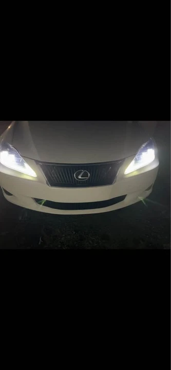 2009 Lexus IS 2nd Gen - Image 2 of 12