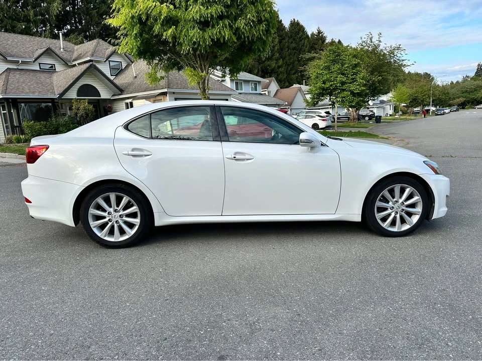2009 Lexus IS 2nd Gen - Image 4 of 17