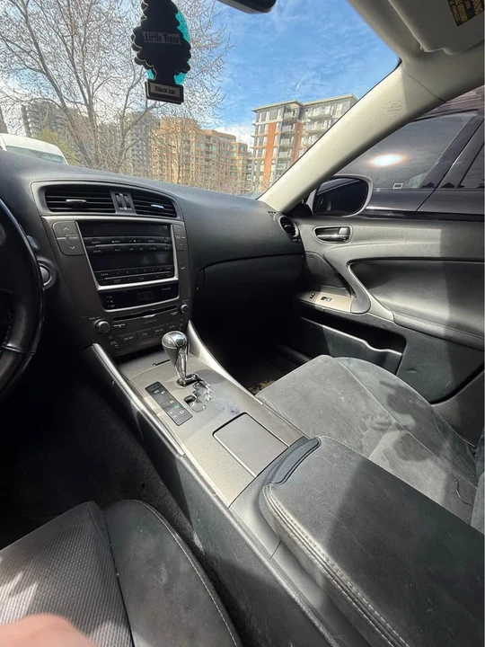 2009 Lexus IS 2nd Gen - Image 17 of 20