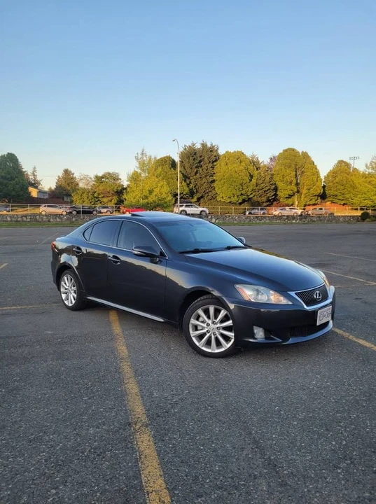 2009 Lexus IS 2nd Gen - Image 2 of 10