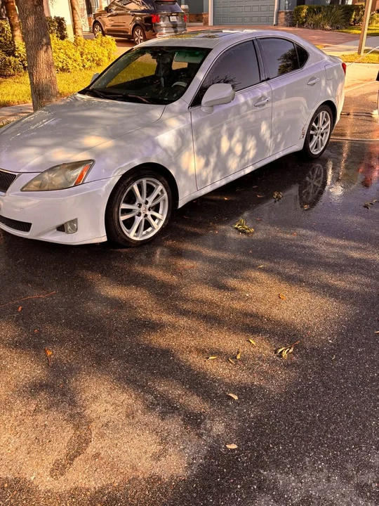 2009 Lexus IS 2nd Gen - Image 4 of 4