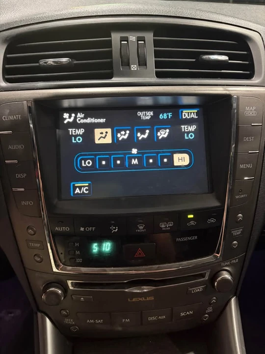 2009 Lexus IS 2nd Gen - Image 13 of 14