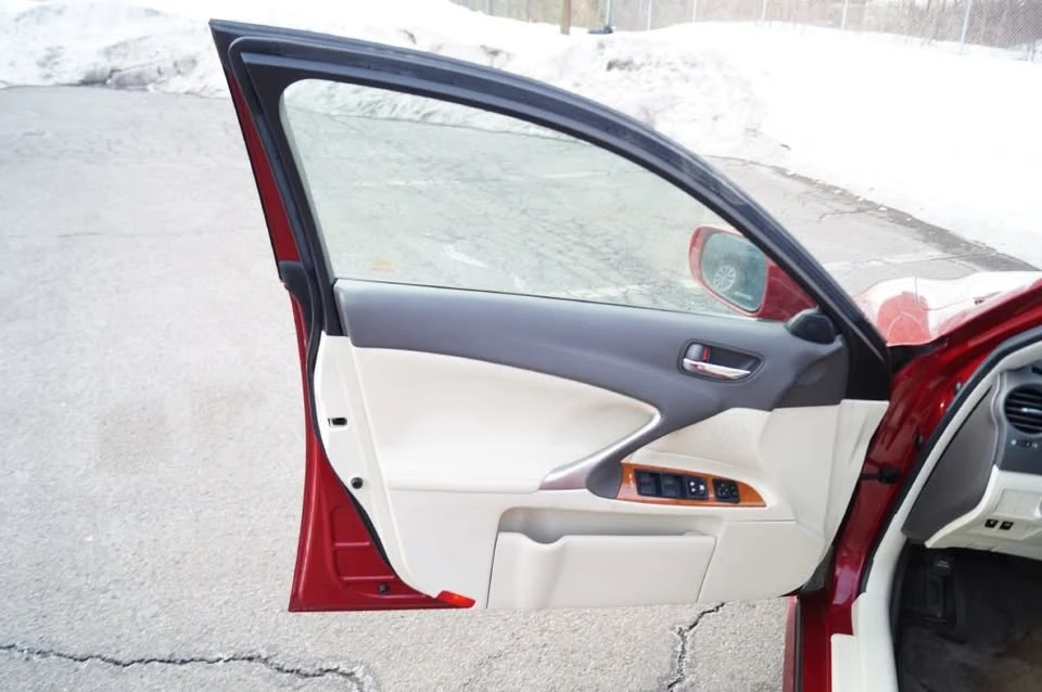 2009 Lexus IS 2nd Gen - Image 16 of 20