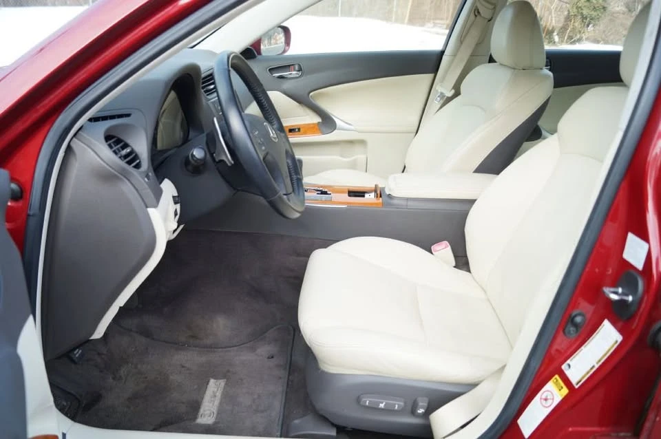 2009 Lexus IS 2nd Gen - Image 17 of 20