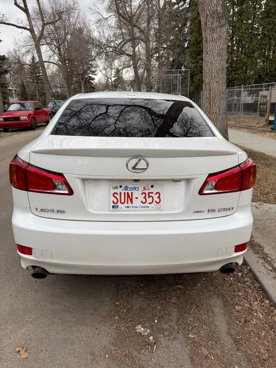 2009 Lexus IS 2nd Gen - Image 4 of 13