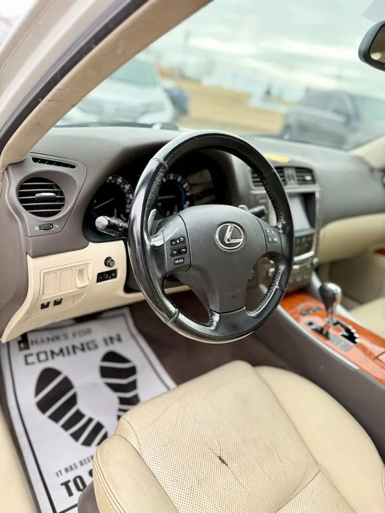 2009 Lexus IS 2nd Gen - Image 14 of 20