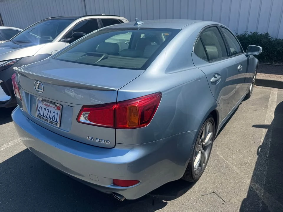 2009 Lexus IS 2nd Gen - Image 5 of 10
