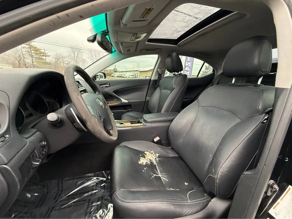 2009 Lexus IS 2nd Gen - Image 18 of 19