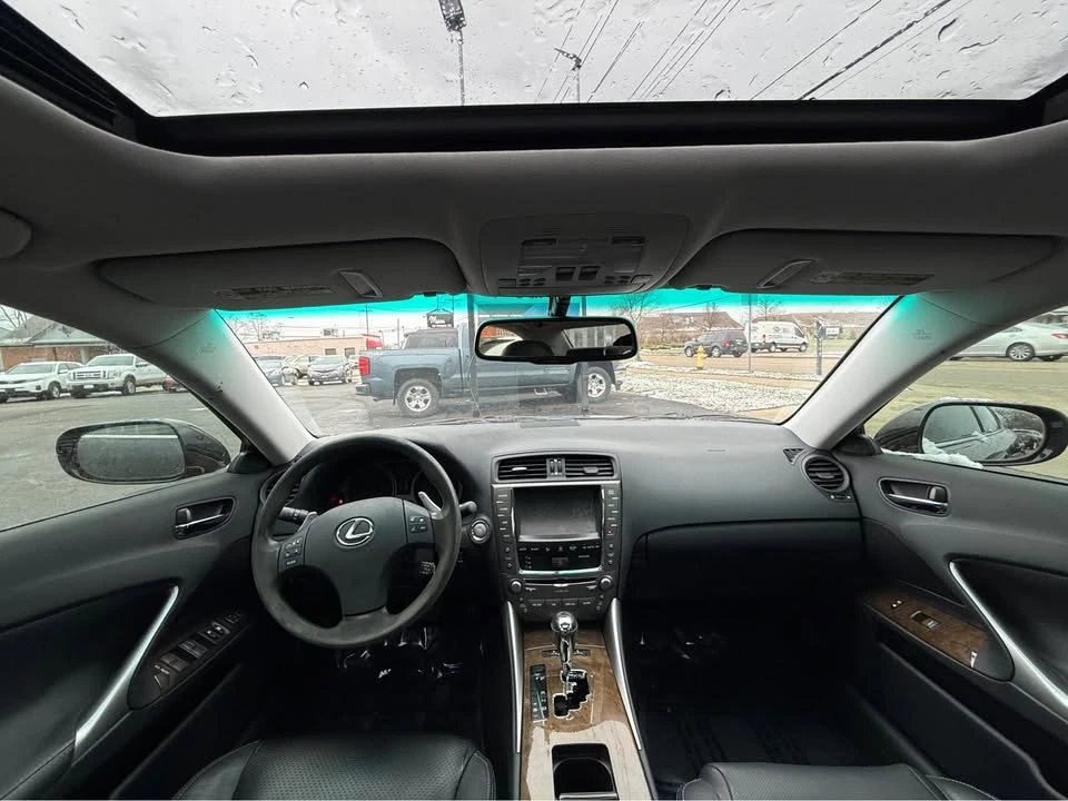 2009 Lexus IS 2nd Gen - Image 17 of 19