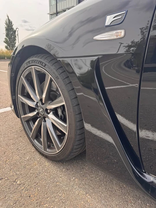 2009 Lexus IS F 2nd Gen - Image 5 of 11