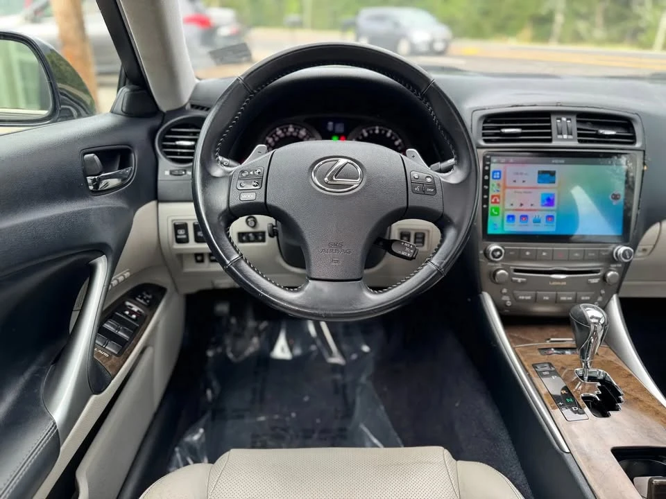 2009 Lexus IS 2nd Gen - Image 16 of 20