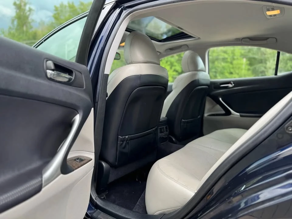 2009 Lexus IS 2nd Gen - Image 13 of 20