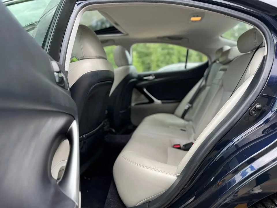 2009 Lexus IS 2nd Gen - Image 14 of 20