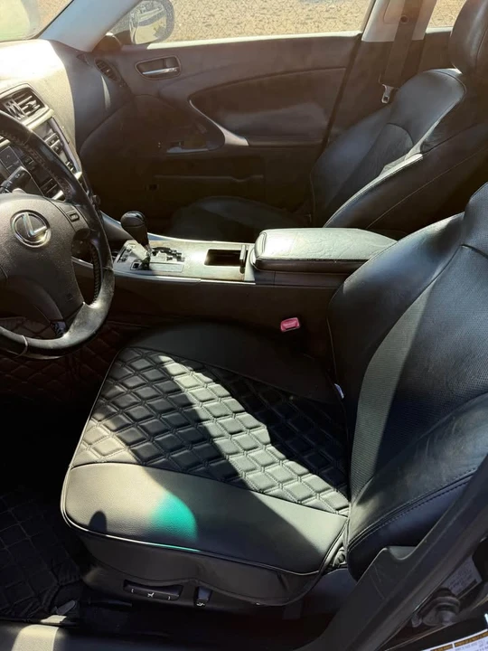 2009 Lexus IS 2nd Gen - Image 5 of 7