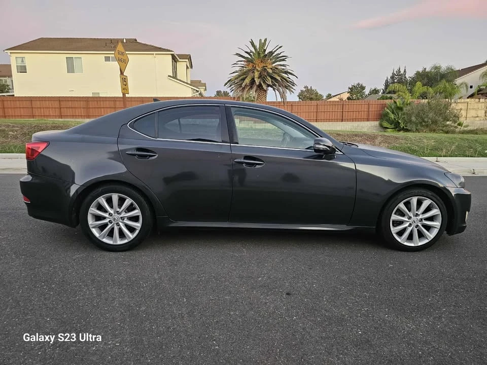 2009 Lexus IS 2nd Gen - Image 8 of 16