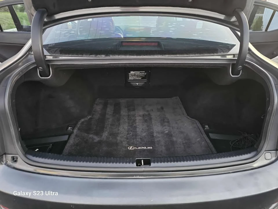 2009 Lexus IS 2nd Gen - Image 14 of 16