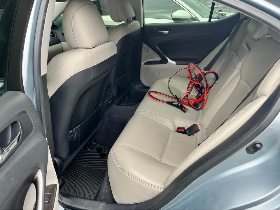 2009 Lexus IS 2nd Gen - Image 6 of 10