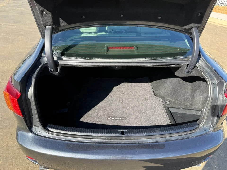 2009 Lexus IS 2nd Gen - Image 19 of 20