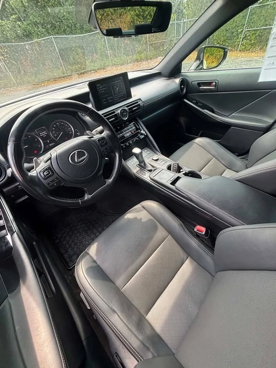 2009 Lexus IS 2nd Gen - Image 4 of 6