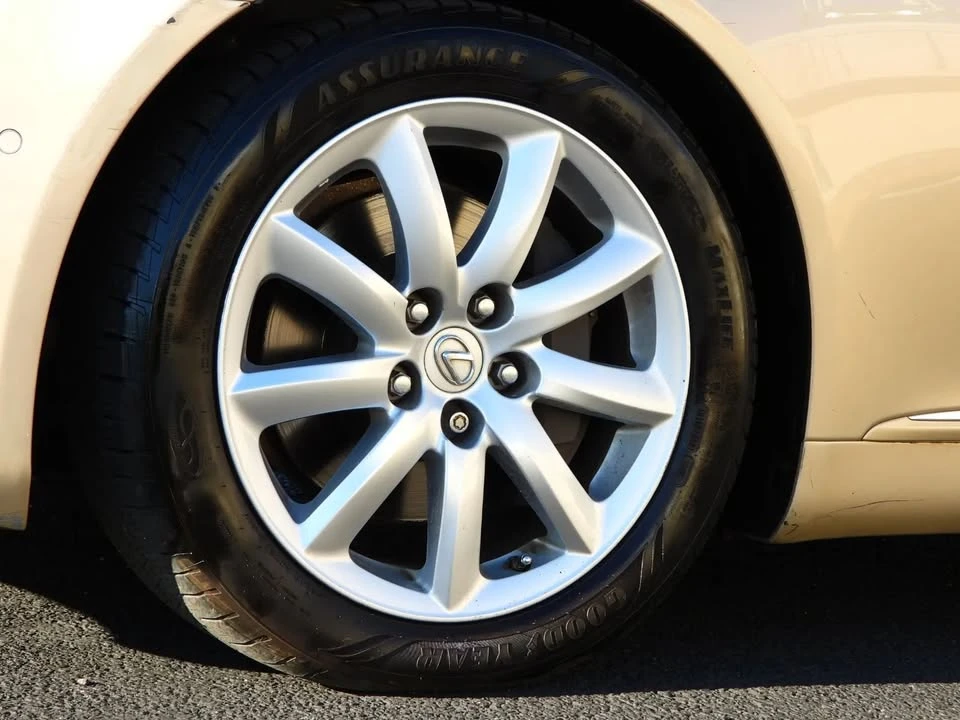 2009 Lexus LS 4th Gen - Image 10 of 20