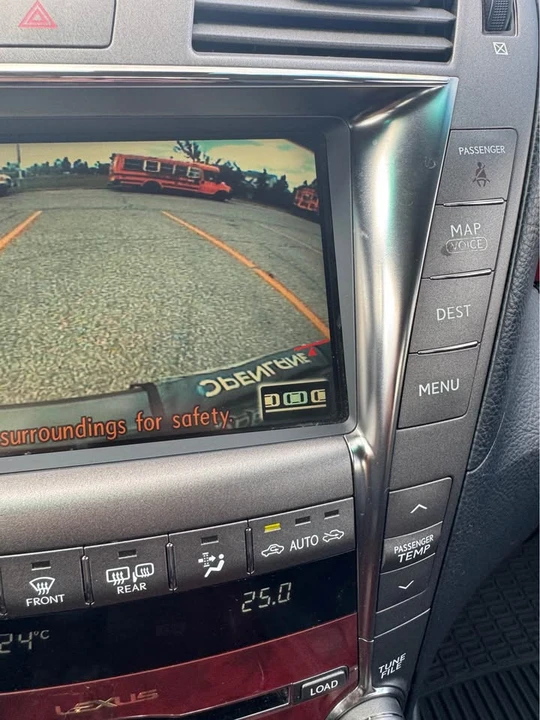 2009 Lexus LS 4th Gen - Image 16 of 18