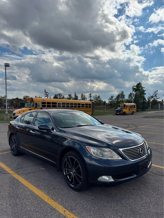 2009 Lexus LS 4th Gen - Image 10 of 19