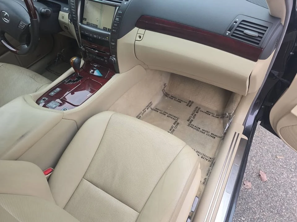 2009 Lexus LS 4th Gen - Image 12 of 18