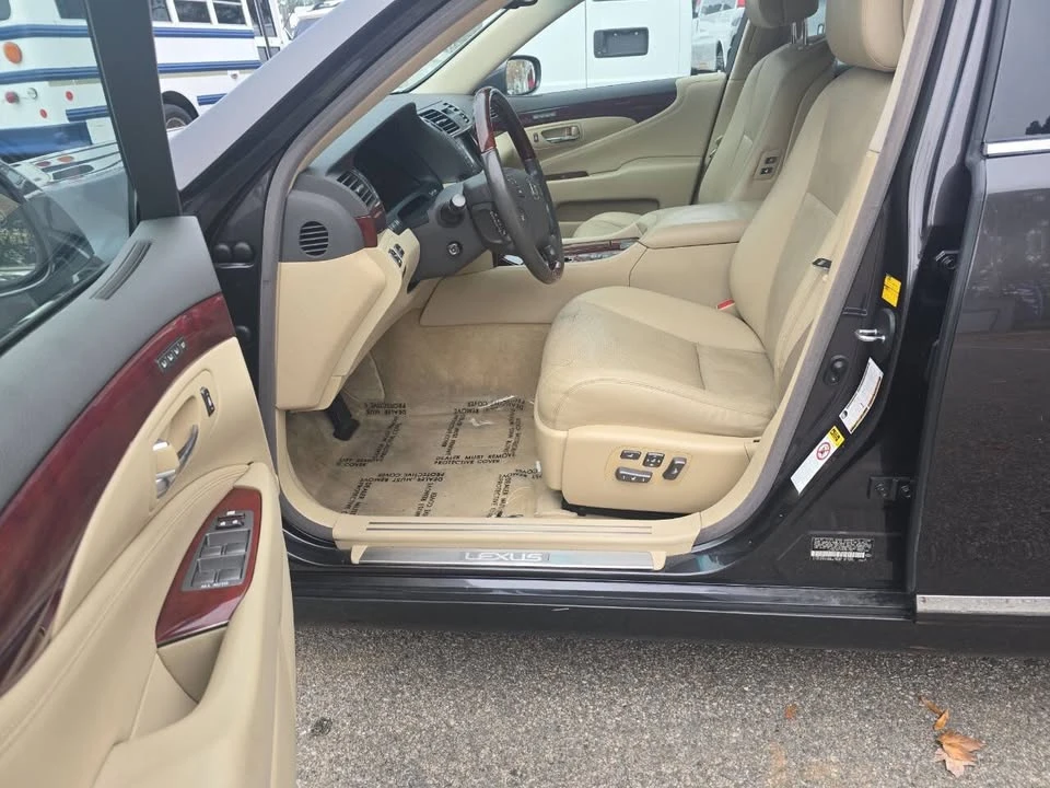 2009 Lexus LS 4th Gen - Image 8 of 18