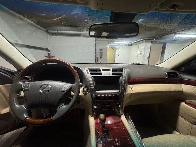 2009 Lexus LS 4th Gen - Image 4 of 6