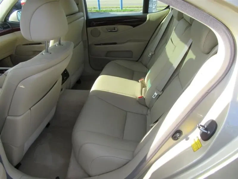 2009 Lexus LS 4th Gen - Image 8 of 12