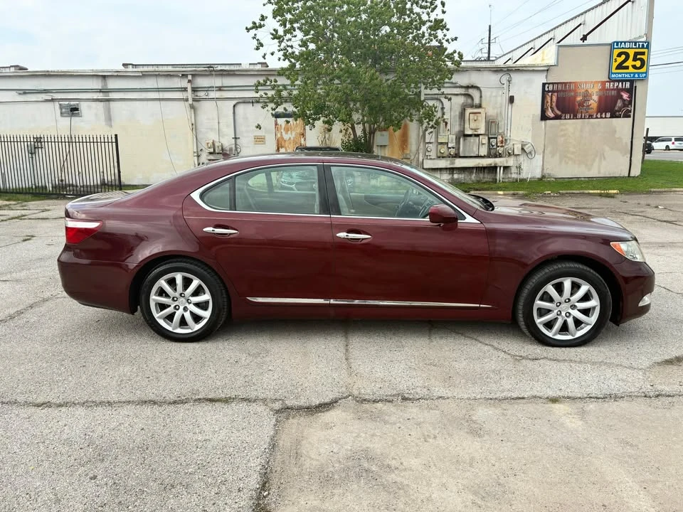2009 Lexus LS 4th Gen - Image 14 of 16