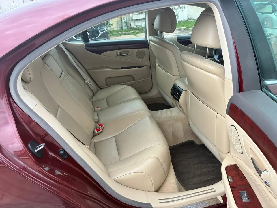 2009 Lexus LS 4th Gen - Image 9 of 16