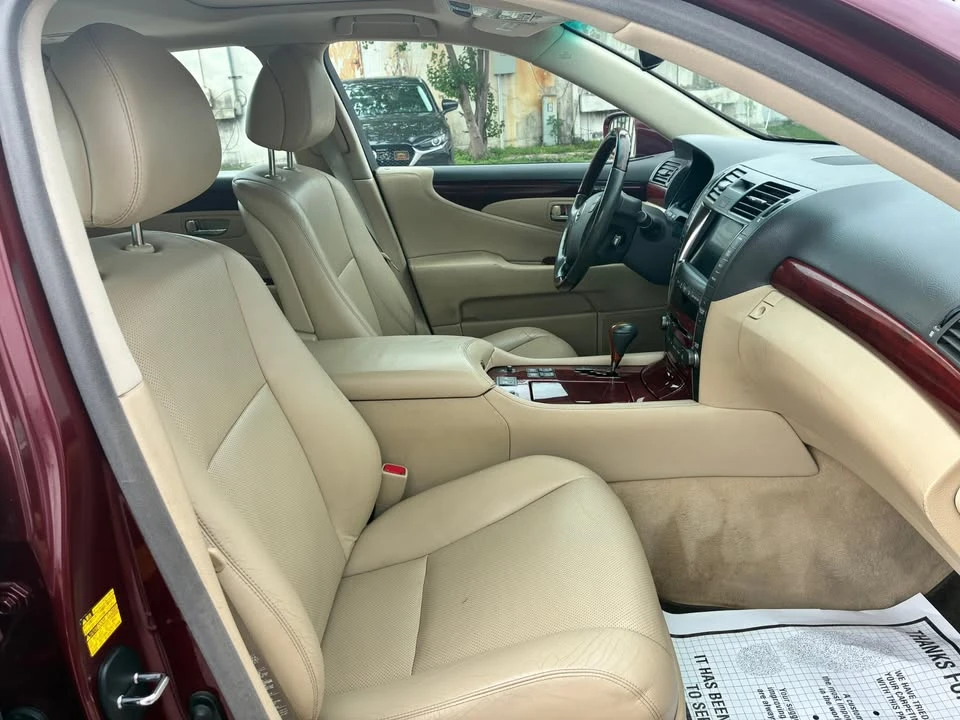 2009 Lexus LS 4th Gen - Image 11 of 16