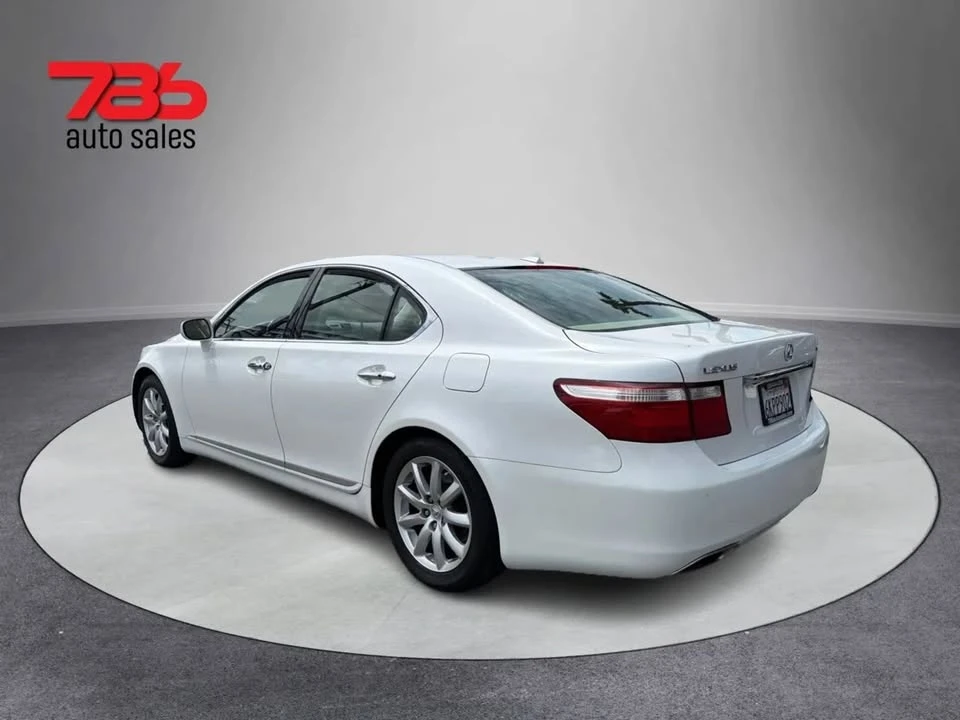 2009 Lexus LS 4th Gen - Image 5 of 20