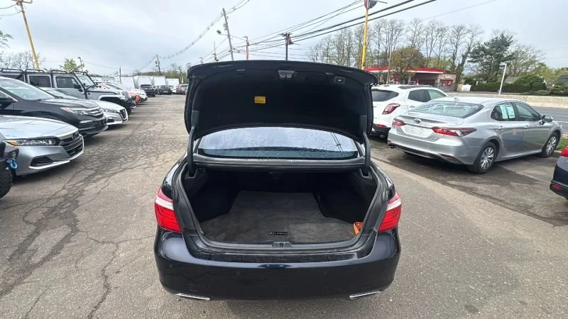 2009 Lexus LS 4th Gen - Image 17 of 20