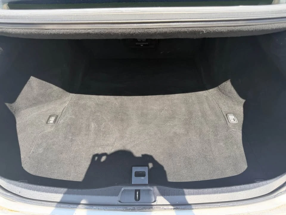 2009 Lexus LS 4th Gen - Image 11 of 15