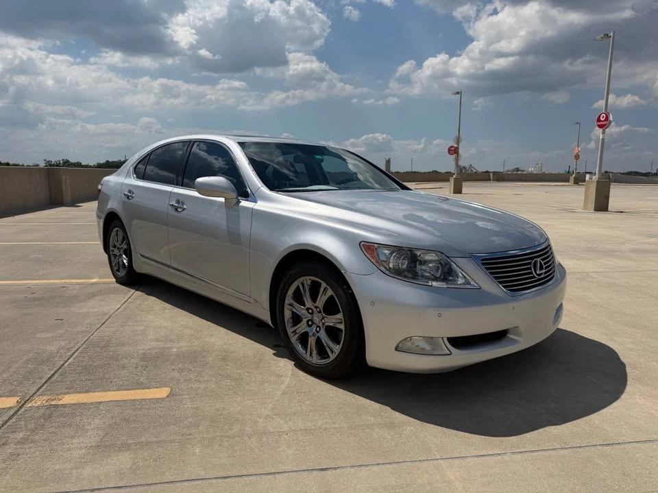 2009 Lexus LS 4th Gen - Image 2 of 15