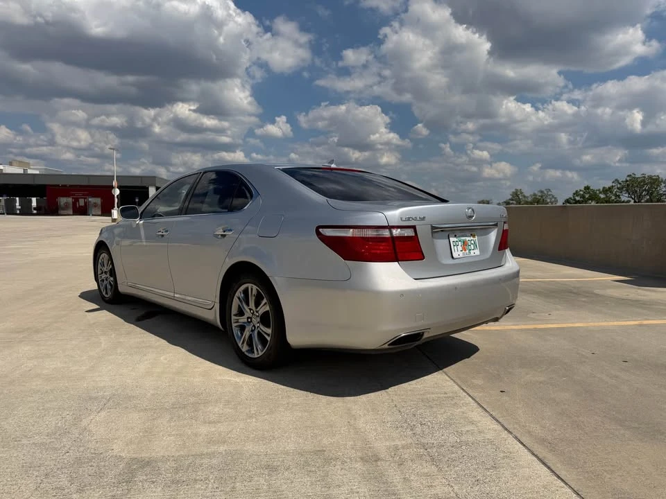 2009 Lexus LS 4th Gen - Image 3 of 15