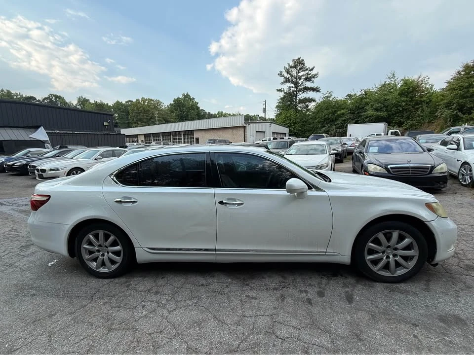 2009 Lexus LS 4th Gen - Image 4 of 9